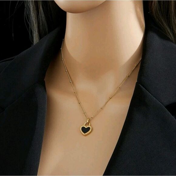 Elegant Black & White Double-Sided Heart Pendant Necklace - Picture 2 of 5